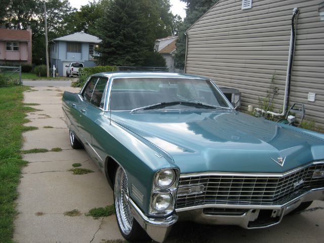 Cadillac Deville 1967 photo 4