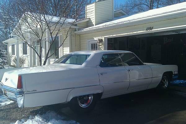 Cadillac Deville 1969 photo 2