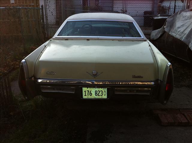 Cadillac Deville 1972 photo 1