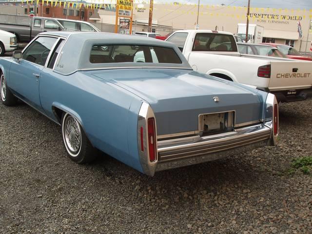 Cadillac Deville 1981 photo 1