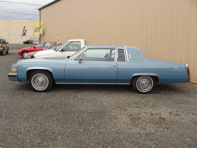 Cadillac Deville 1981 photo 2
