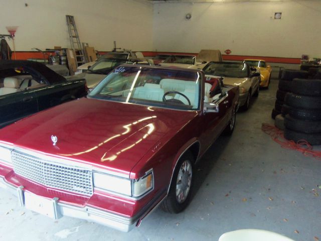 Cadillac Deville 1987 photo 5