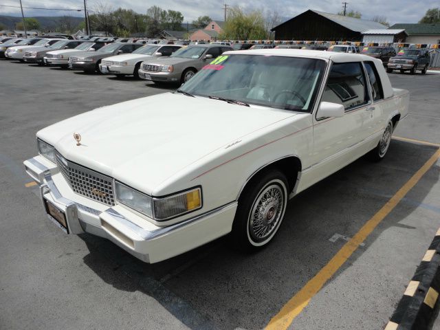Cadillac Deville 1989 photo 6
