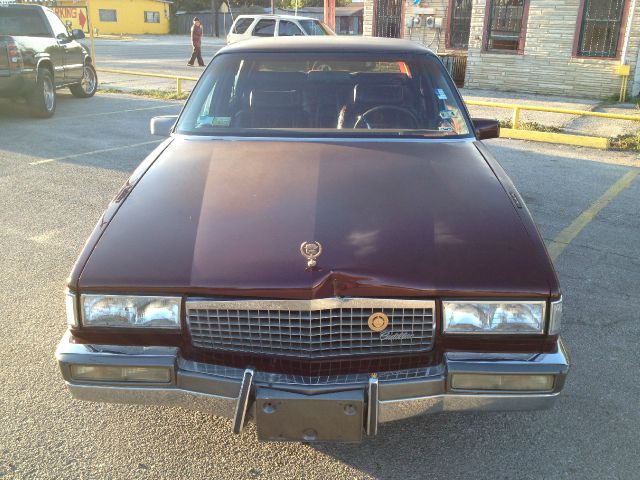 Cadillac Deville 1989 photo 3