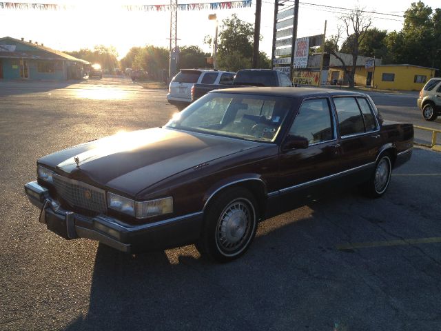 Cadillac Deville 1989 photo 4