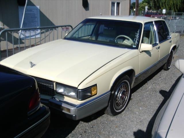 Cadillac Deville 1990 photo 4