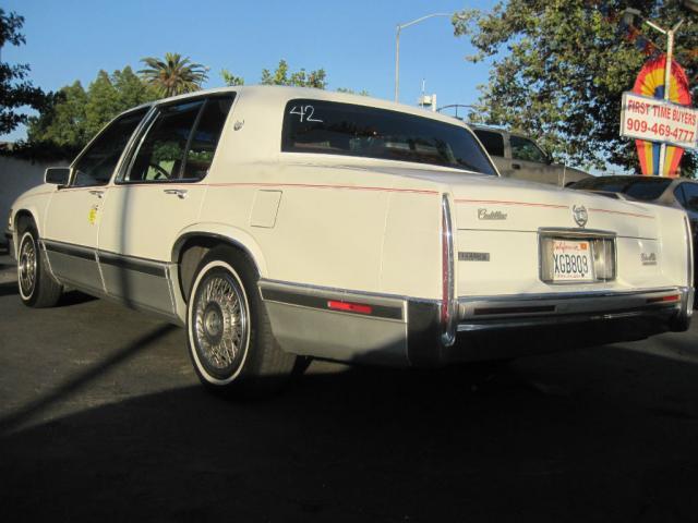 Cadillac Deville 1991 photo 1