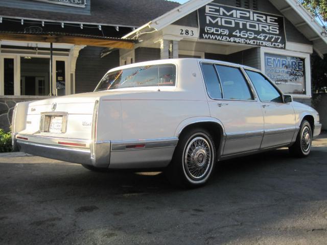 Cadillac Deville 1991 photo 3