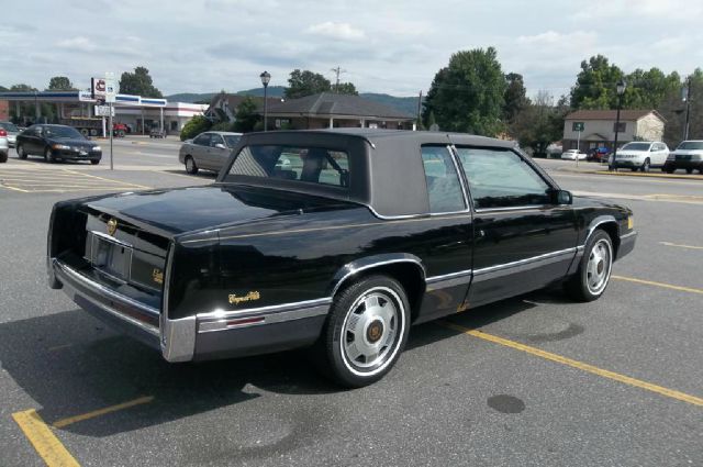 Cadillac Deville 1991 photo 4