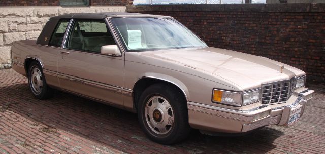 Cadillac Deville 1992 photo 2