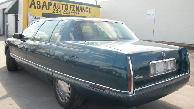 Cadillac Deville 1994 photo 2
