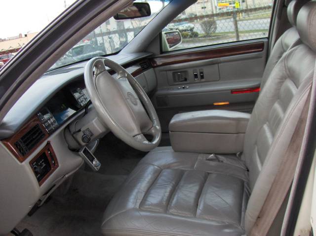 Cadillac Deville 1994 photo 1