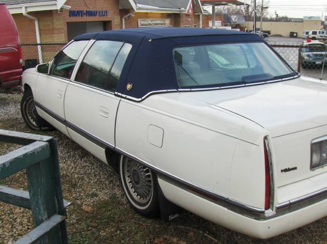 Cadillac Deville 1994 photo 3