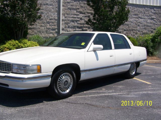 Cadillac Deville 1994 photo 1