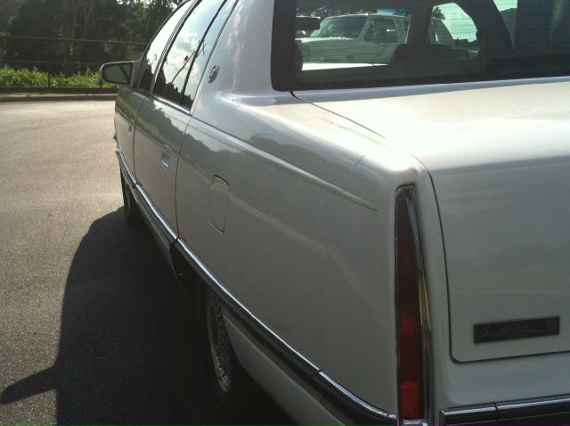Cadillac Deville 1994 photo 1