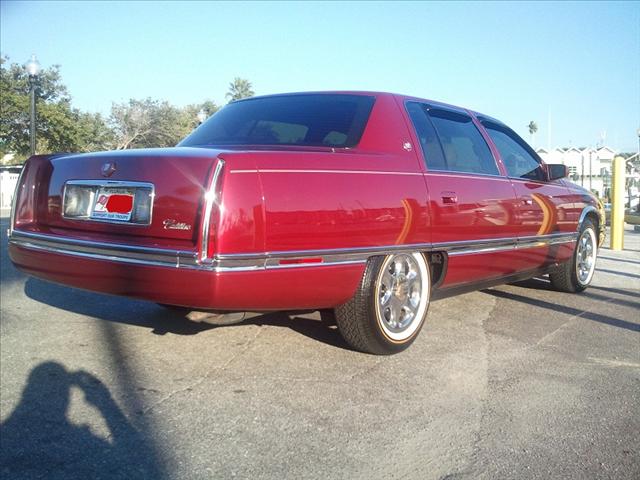 Cadillac Deville 1994 photo 1