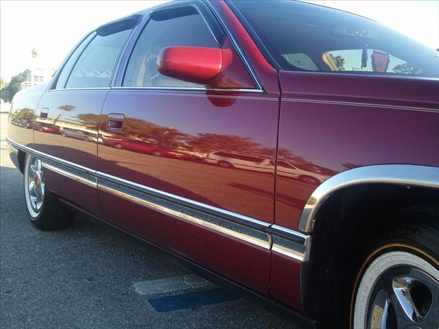 Cadillac Deville 1994 photo 2
