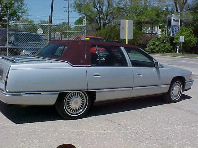 Cadillac Deville 1994 photo 1