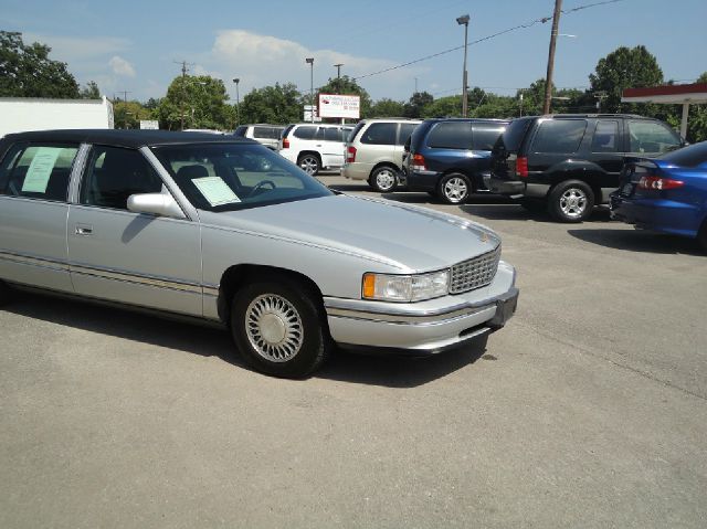 Cadillac Deville 1994 photo 1