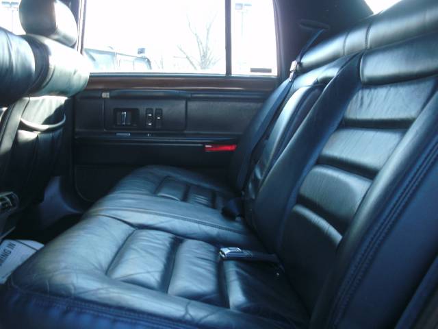 Cadillac Deville 1994 photo 2