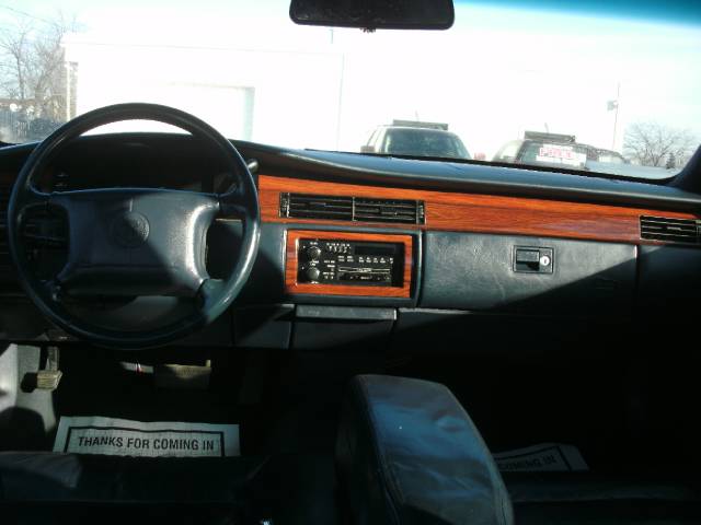 Cadillac Deville 1994 photo 3