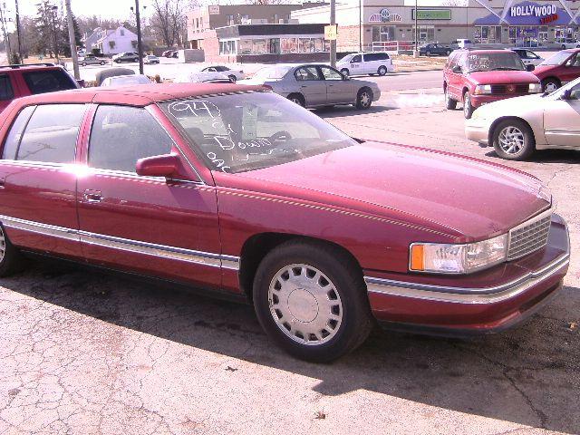 Cadillac Deville 1994 photo 2