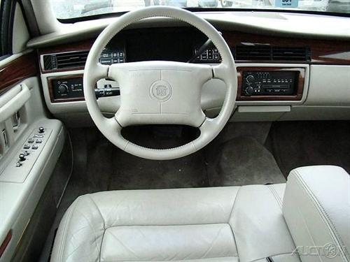 Cadillac Deville 1995 photo 4