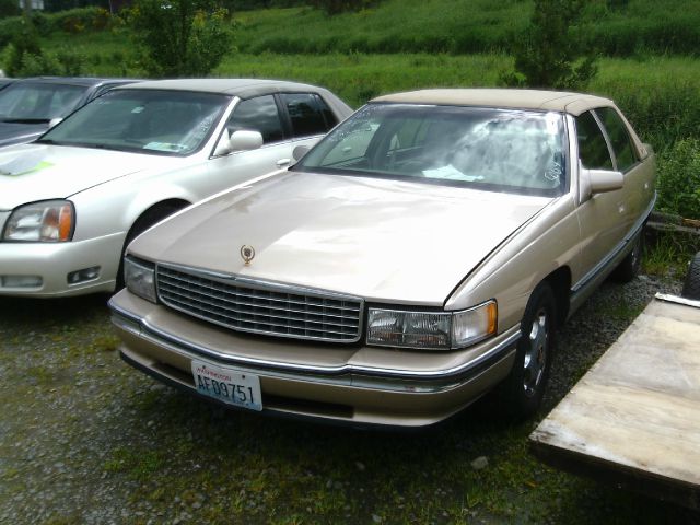 Cadillac Deville 1995 photo 1