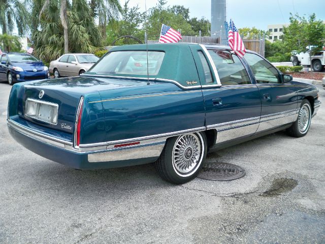 Cadillac Deville 1995 photo 1