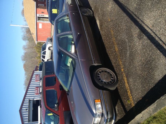 Cadillac Deville 1996 photo 1