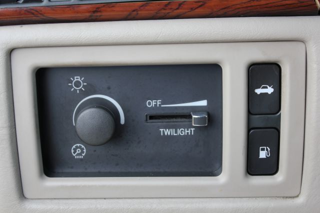 Cadillac Deville 1996 photo 18