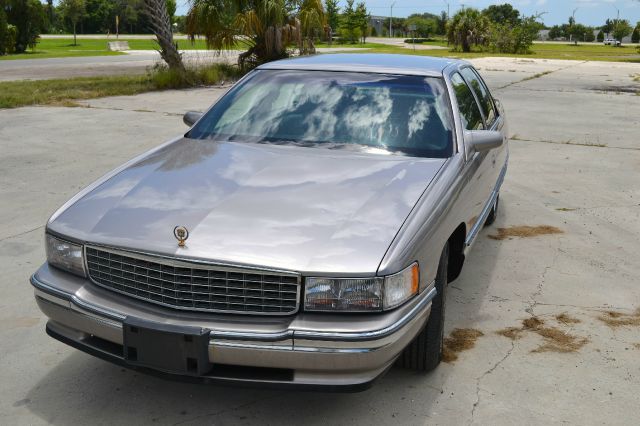 Cadillac Deville 1996 photo 1