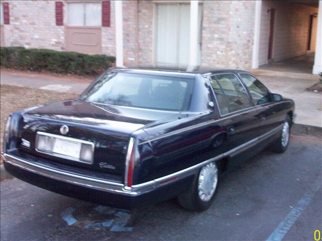 Cadillac Deville 1996 photo 1
