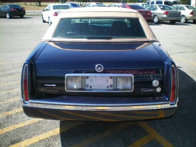 Cadillac Deville 1996 photo 1