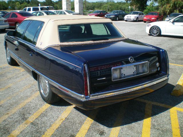 Cadillac Deville 1996 photo 2