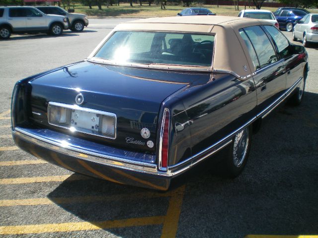 Cadillac Deville 1996 photo 3