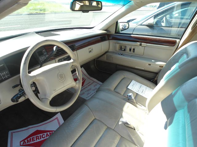 Cadillac Deville 1996 photo 3
