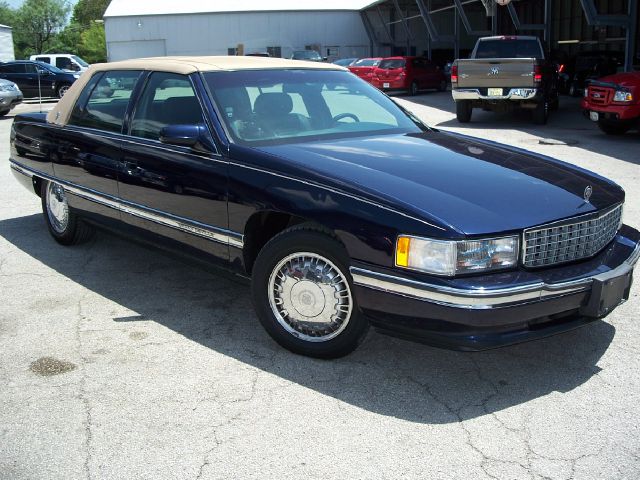 Cadillac Deville 1996 photo 2