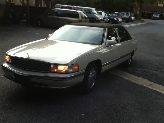 Cadillac Deville 1996 photo 3