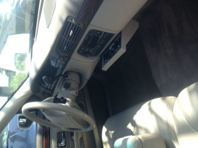 Cadillac Deville 1997 photo 4