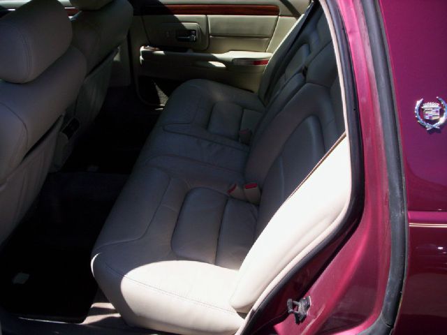 Cadillac Deville 1997 photo 1