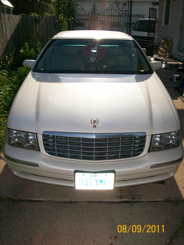 Cadillac Deville Unknown Sedan