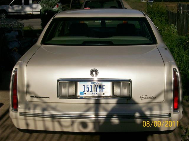 Cadillac Deville 1997 photo 3