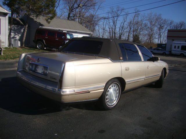 Cadillac Deville 14 Box MPR Sedan
