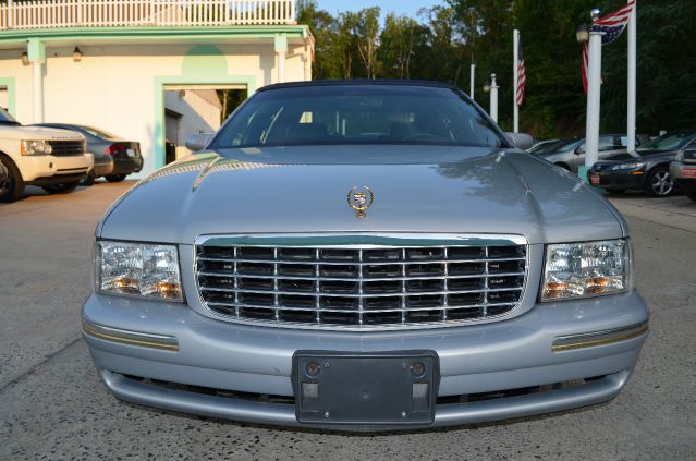 Cadillac Deville 1997 photo 2