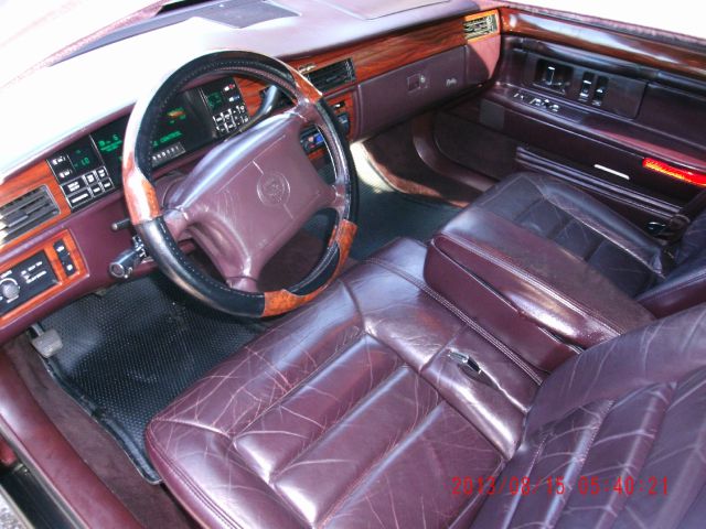 Cadillac Deville 1997 photo 2