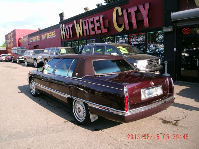 Cadillac Deville 1997 photo 3