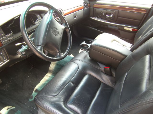 Cadillac Deville 1997 photo 1