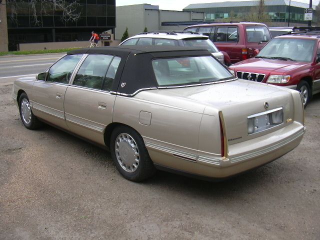 Cadillac Deville 1997 photo 1
