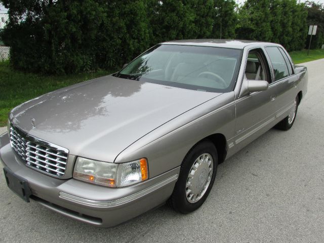 Cadillac Deville 1997 photo 2